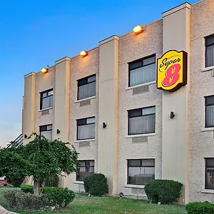 Super 8 By Wyndham Jamaica North Conduit Hotel New York