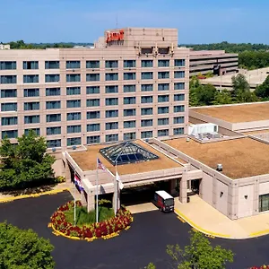 Marriott St. Louis West Hotel